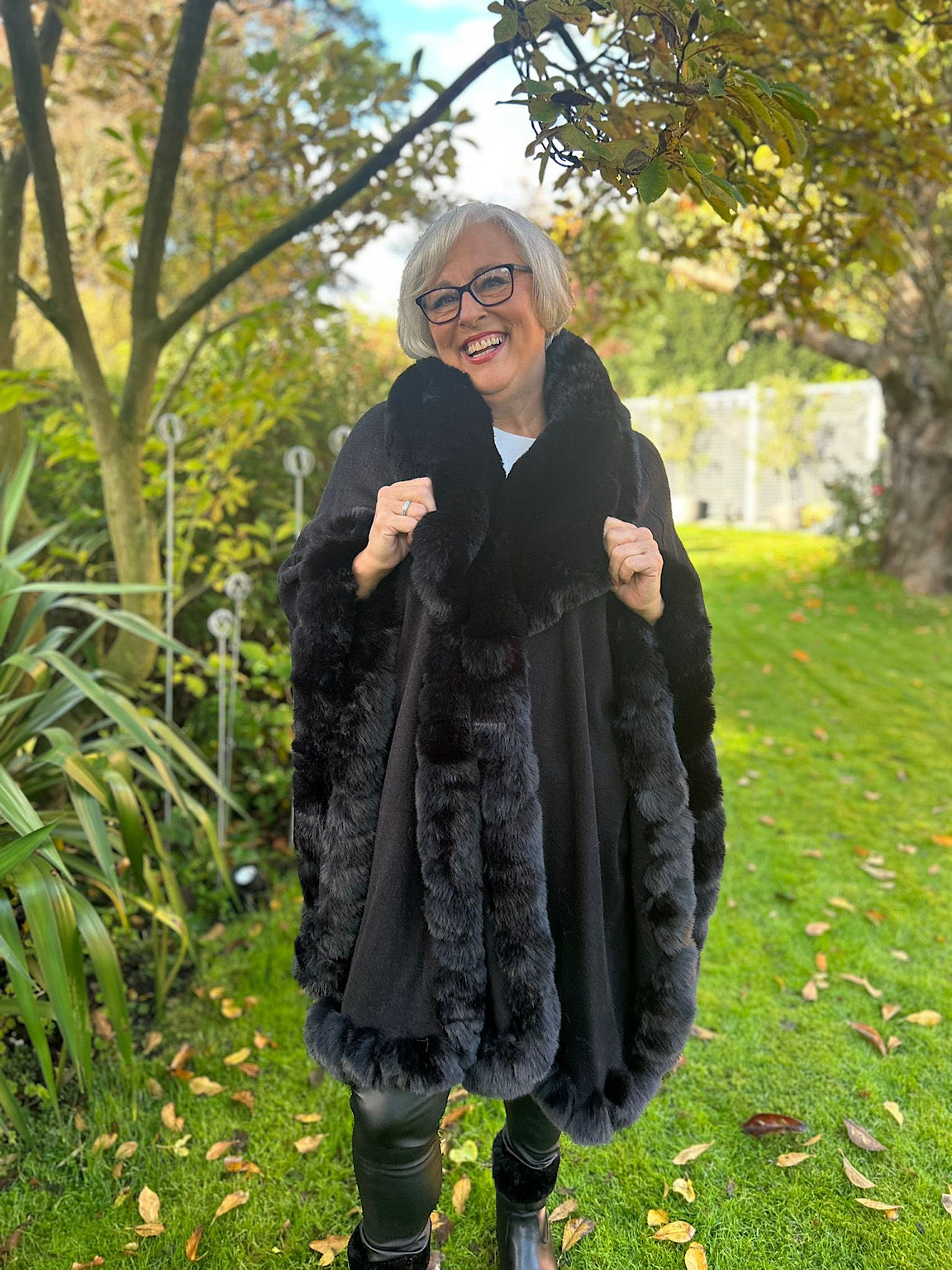 Black Faux Fur Cape Freya