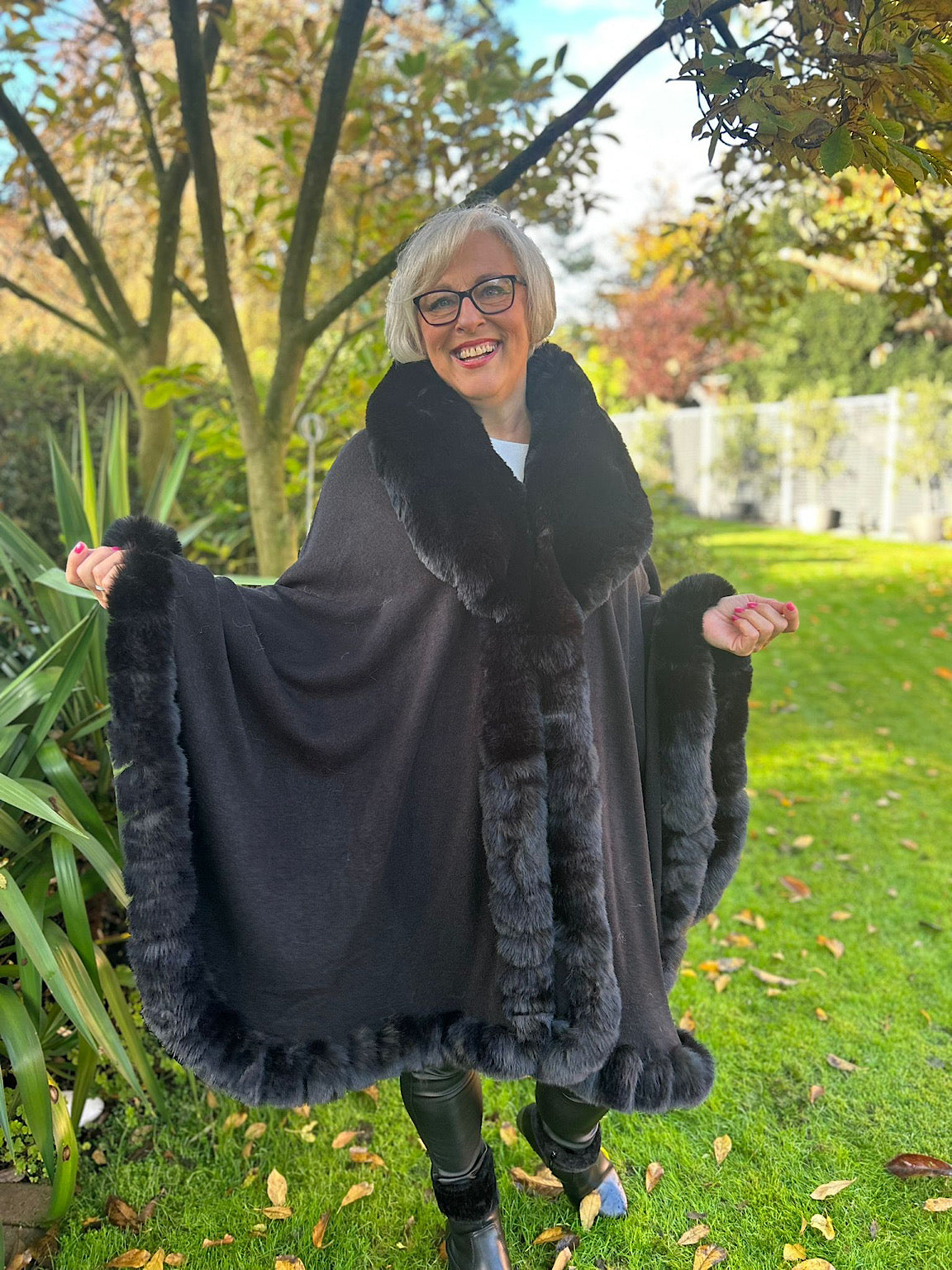 Black Faux Fur Cape Freya