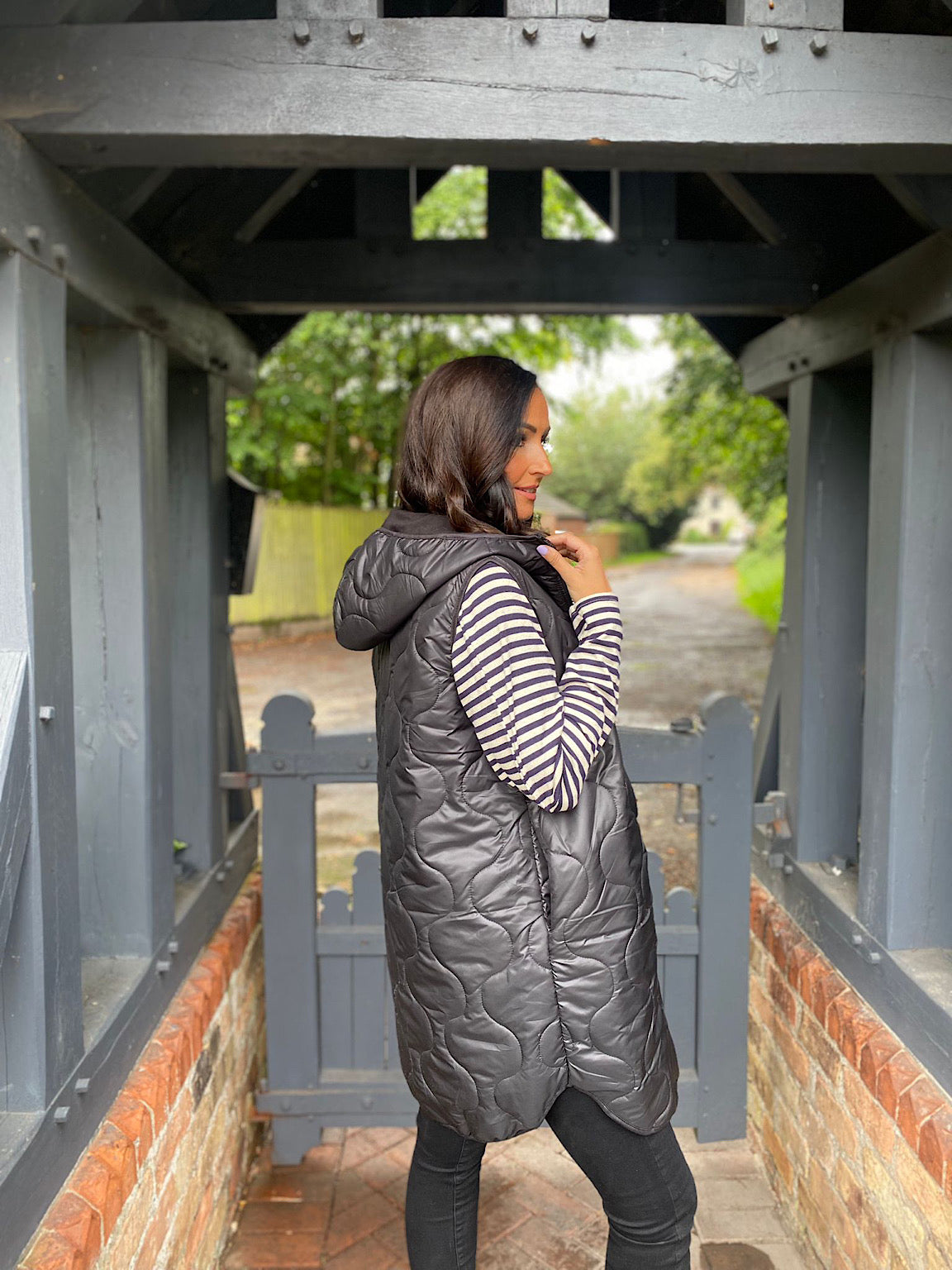 Black Quilted Gilet Robyn