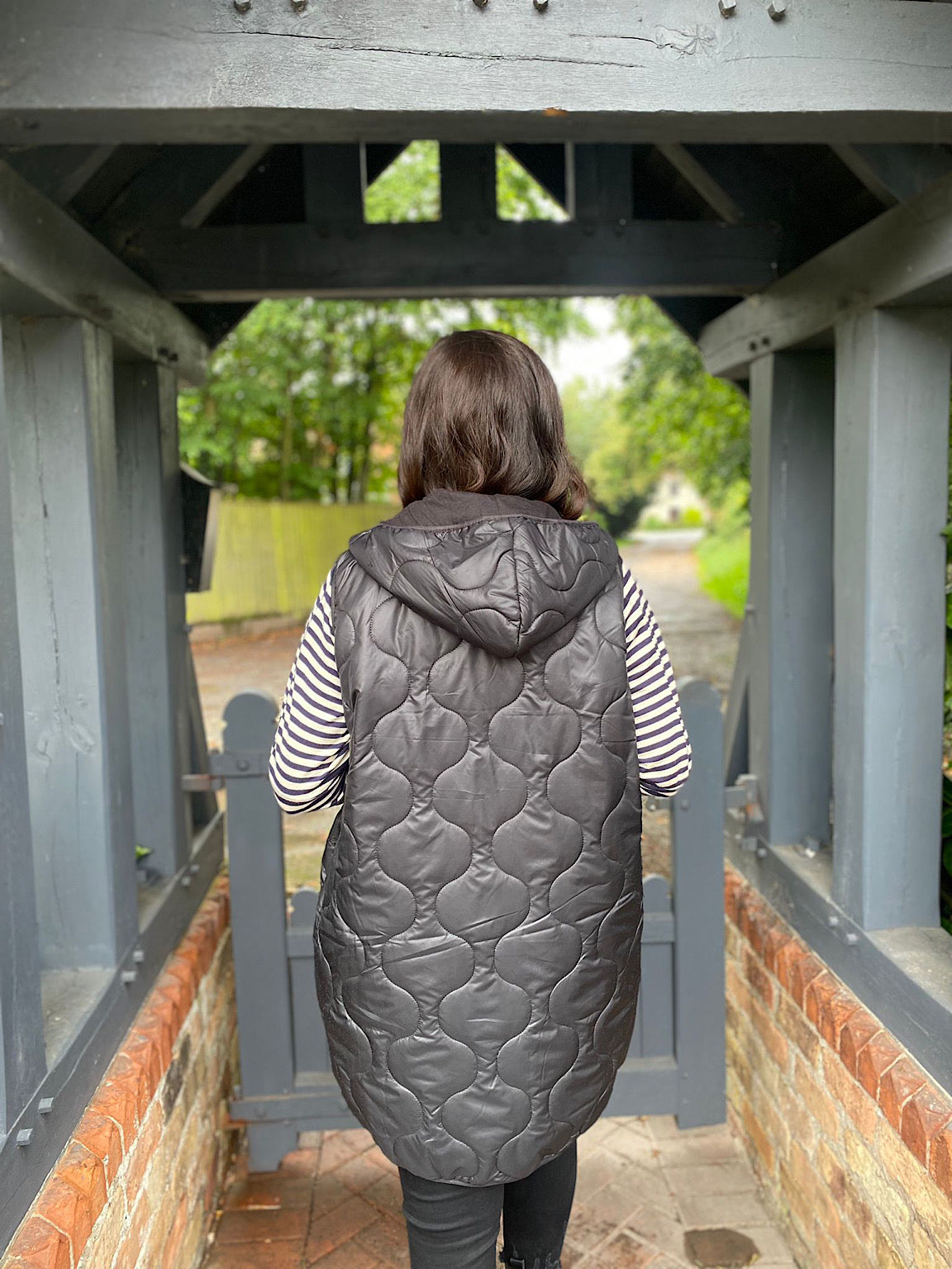 Black Quilted Gilet Robyn