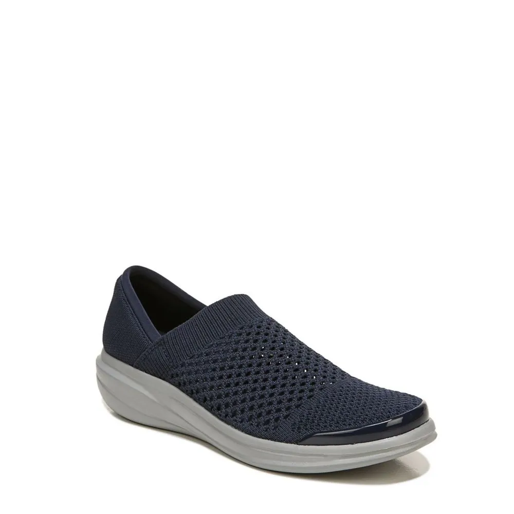 BZEES  WOMENS CHARLIE SLIP ON SNEAKER