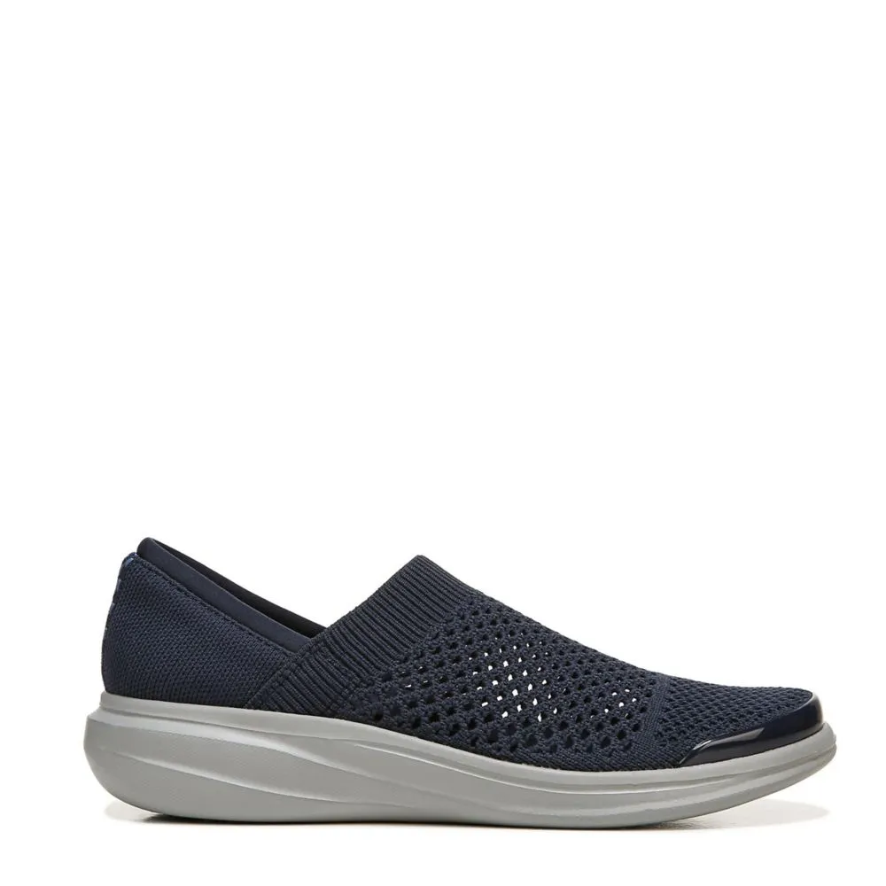 BZEES  WOMENS CHARLIE SLIP ON SNEAKER