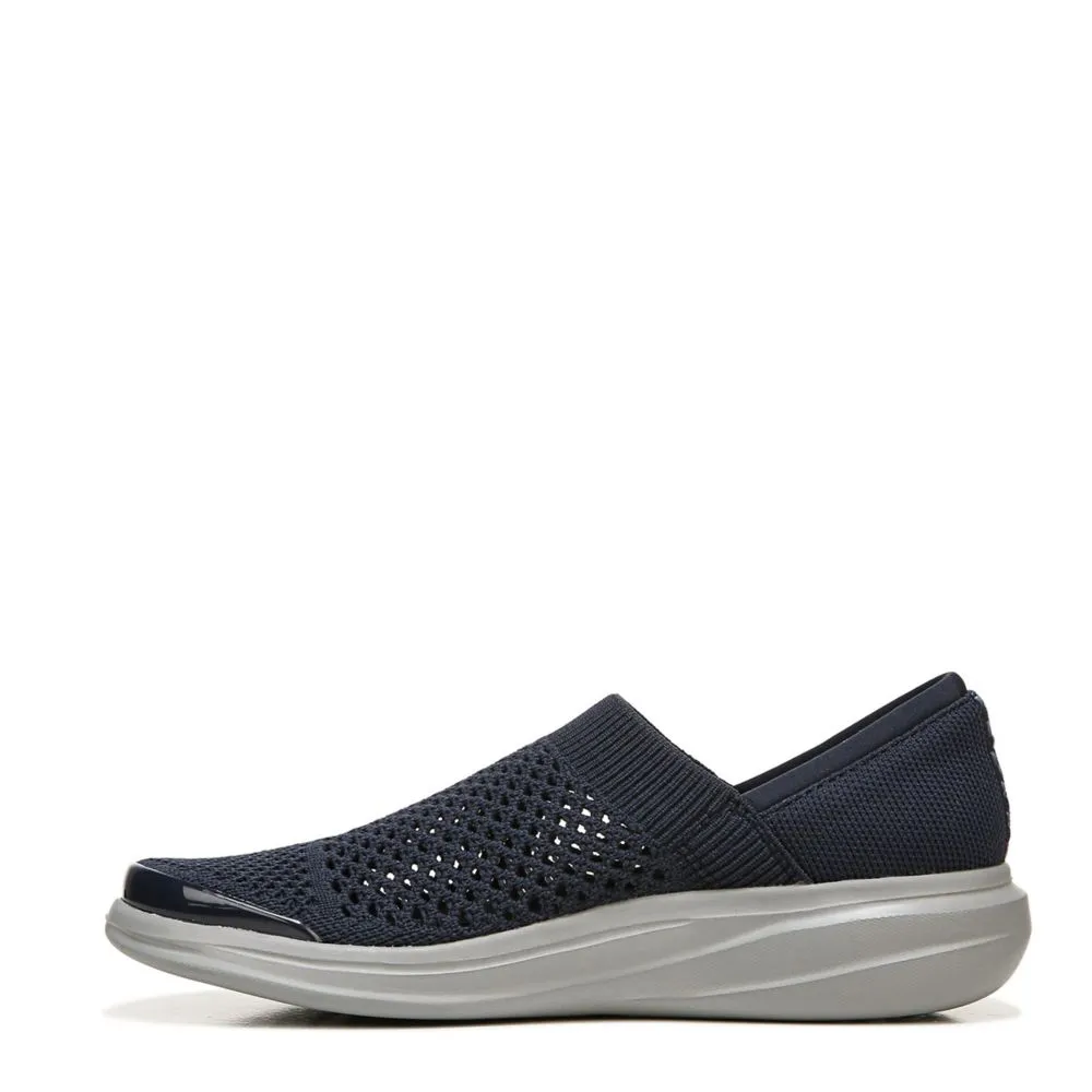 BZEES  WOMENS CHARLIE SLIP ON SNEAKER