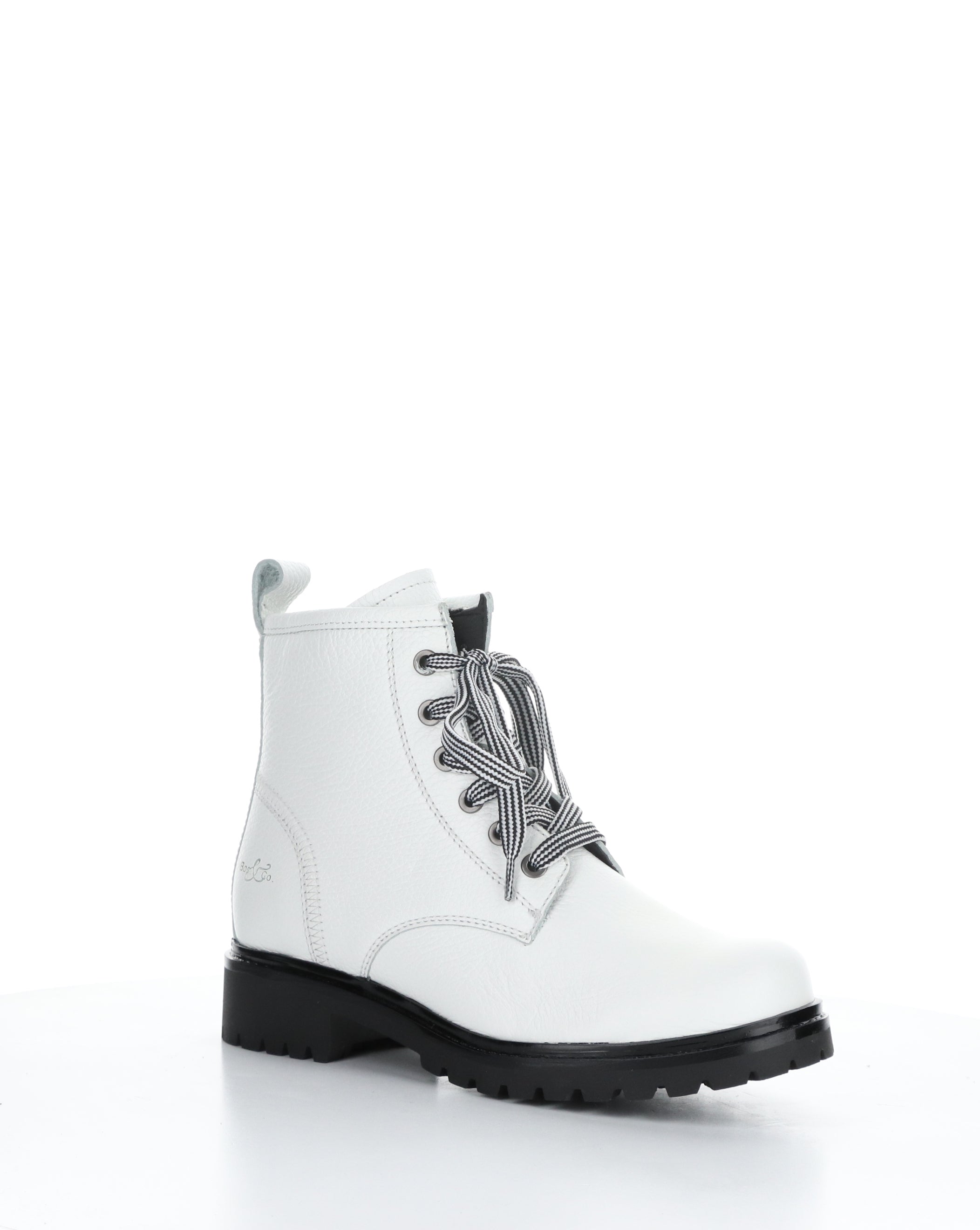 CARINAS WHITE Round Toe Boots