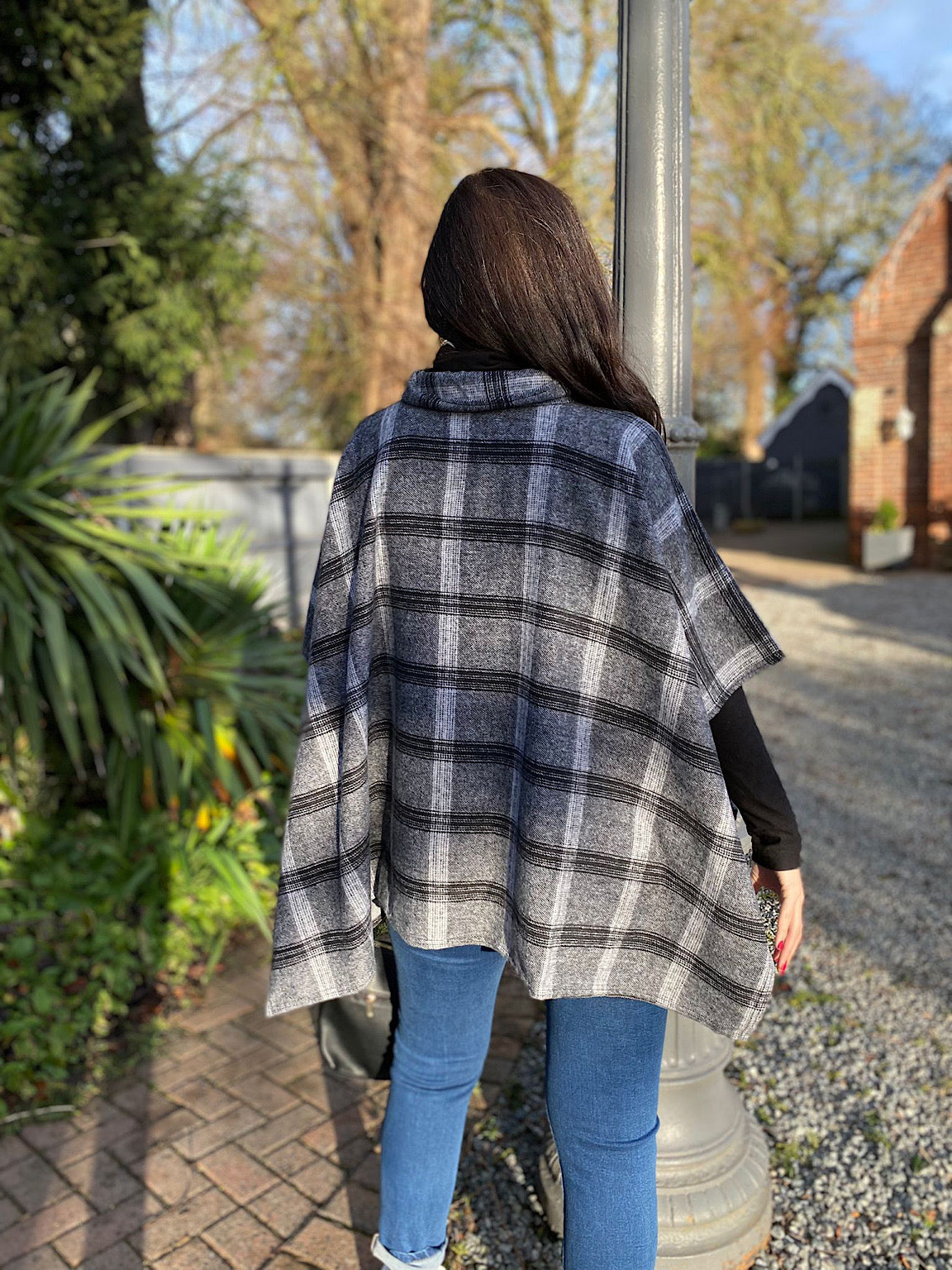 Charcoal Checked Pattern Jacket Jo