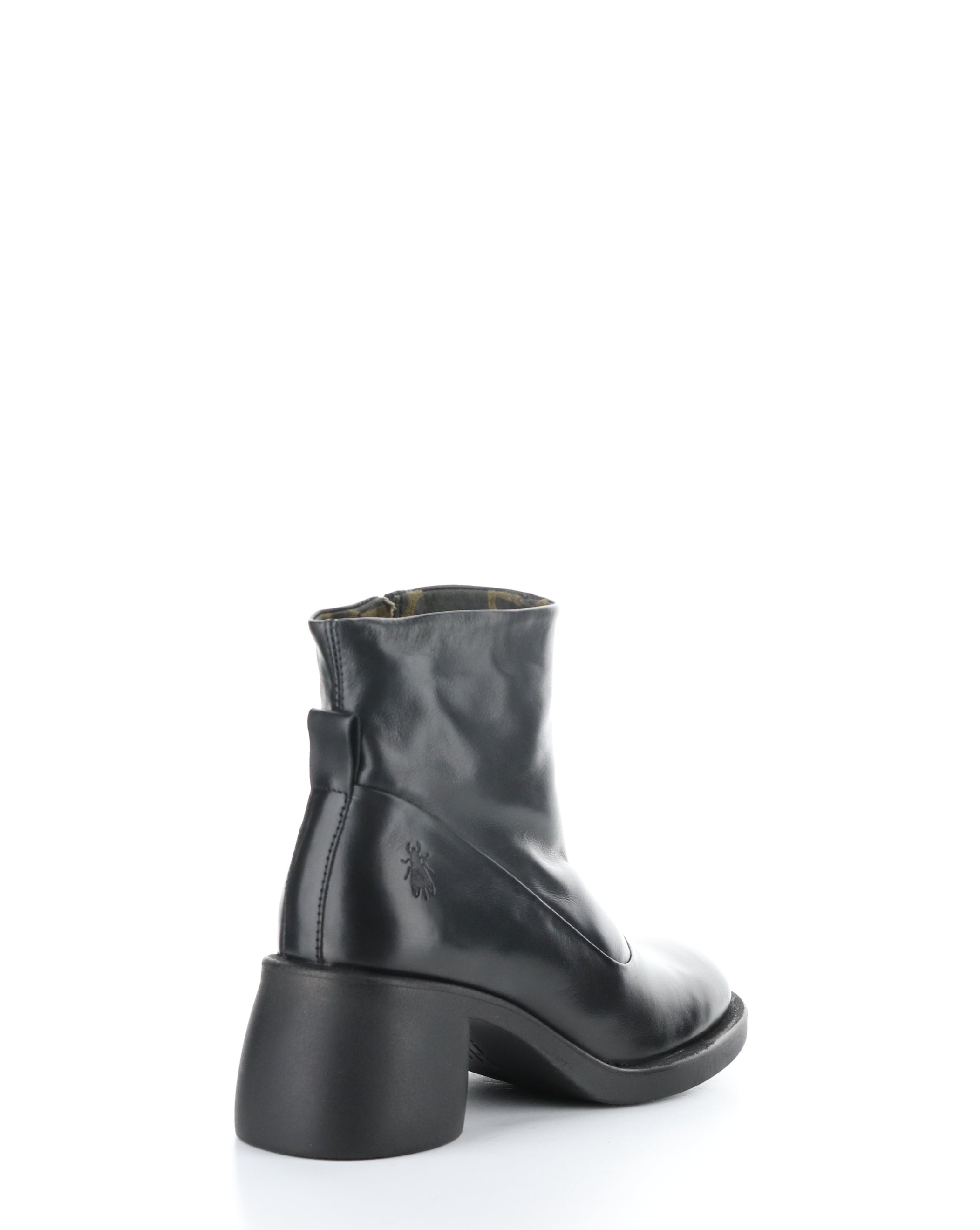 HINT003FLY 000 BLACK Round Toe Boots