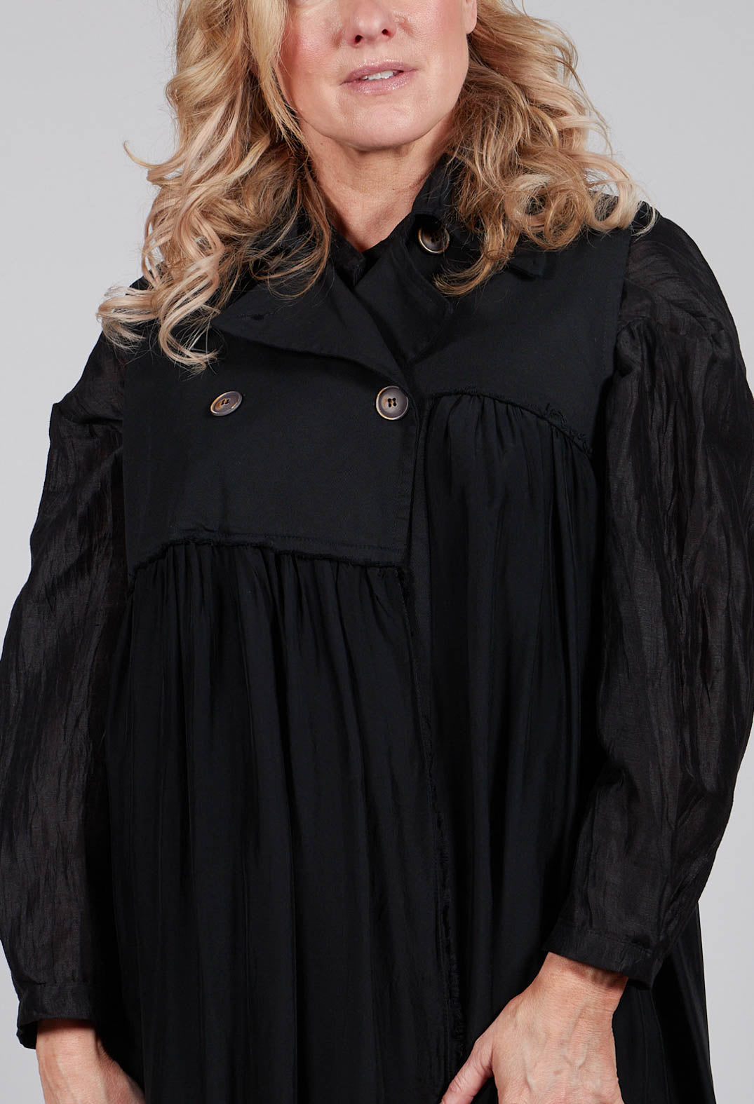 Long Sleeveless Coat in Contone and Viscosa Seta Nero