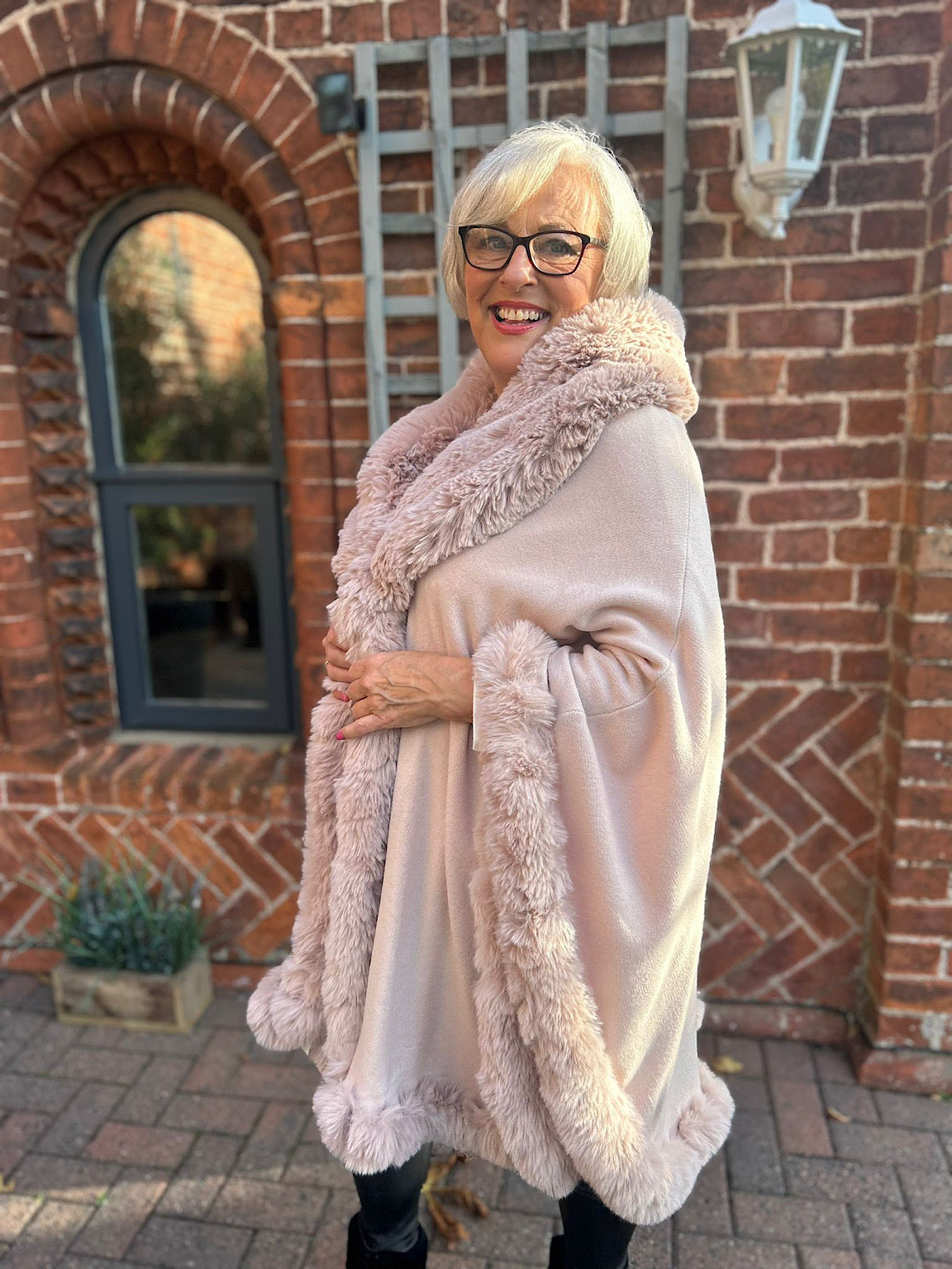 Pink Faux Fur Cape Freya