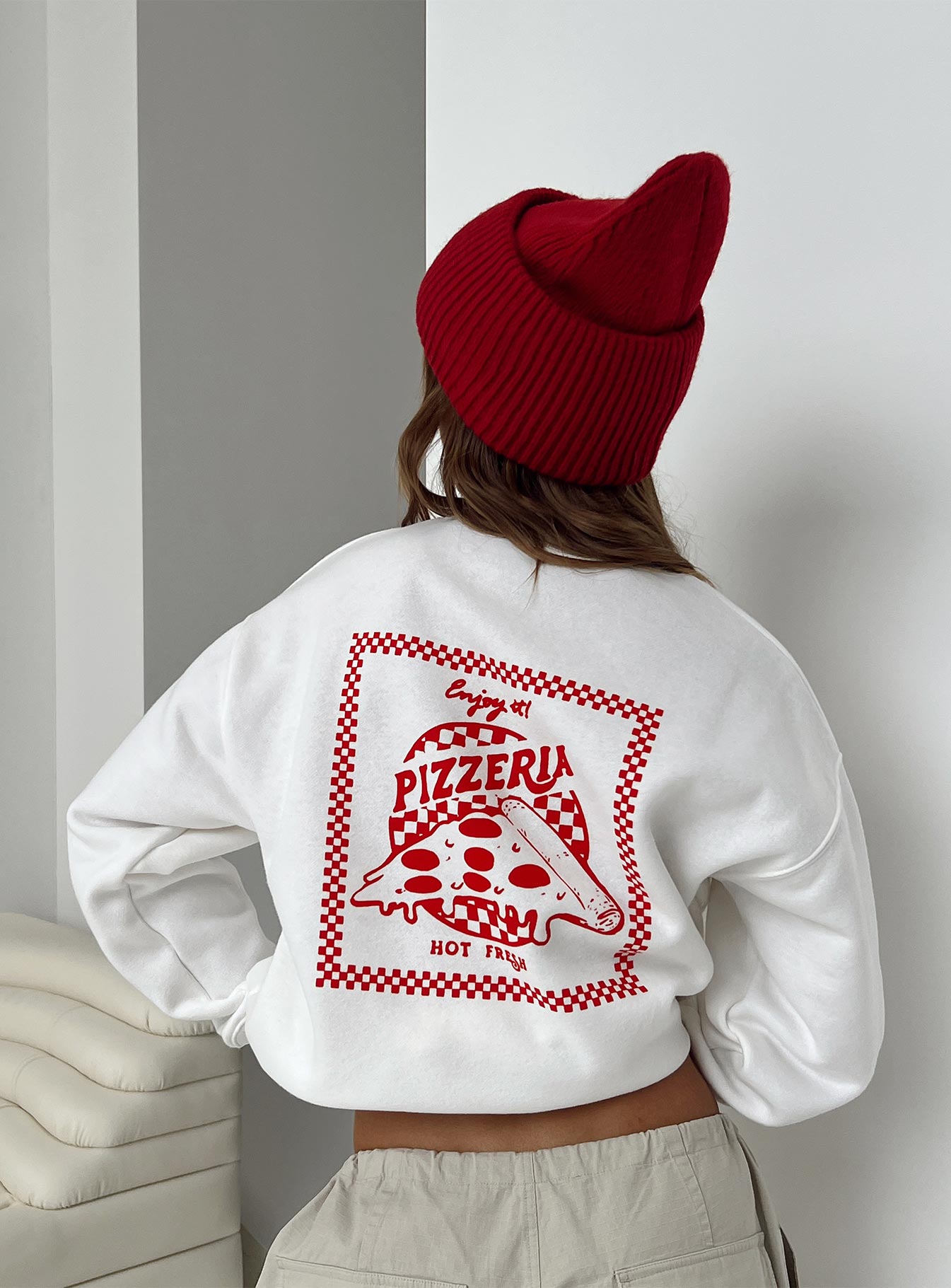 Pizzeria Sweater White