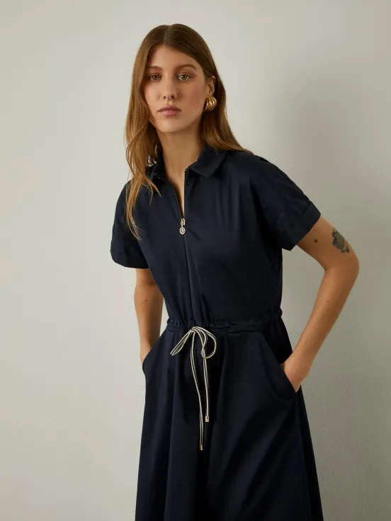 Short sleeve dress with adjustable waist